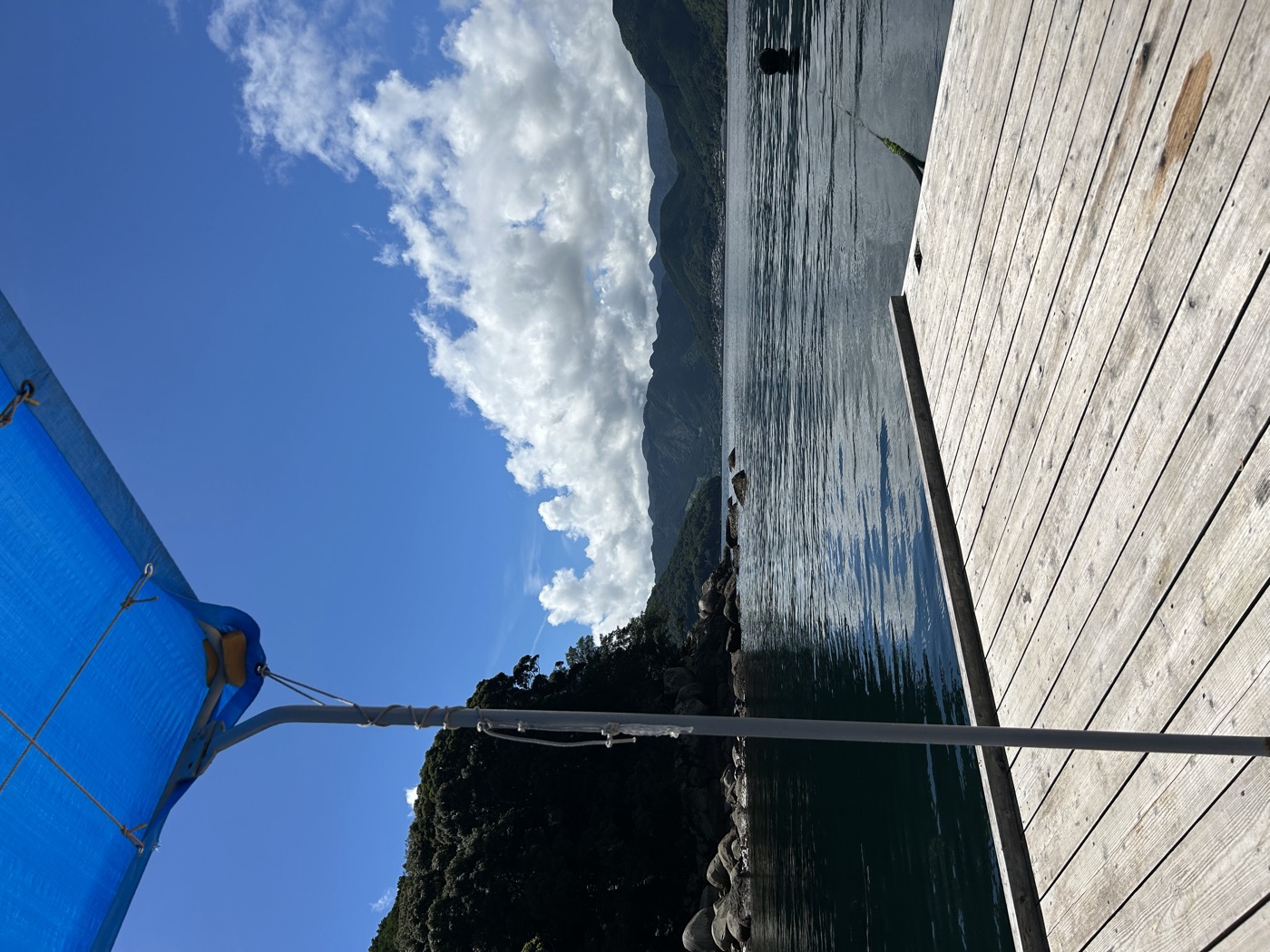 尾鷲の筏から見たリアス式海岸の風景